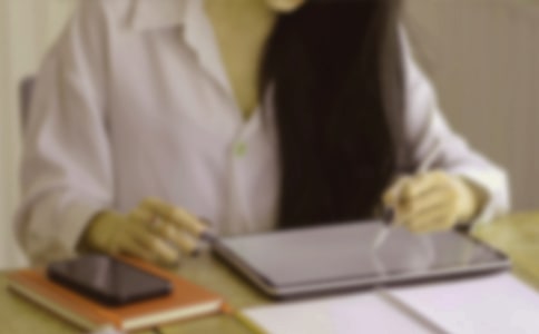 白领压力大“裸辞”:冲动后是迷茫