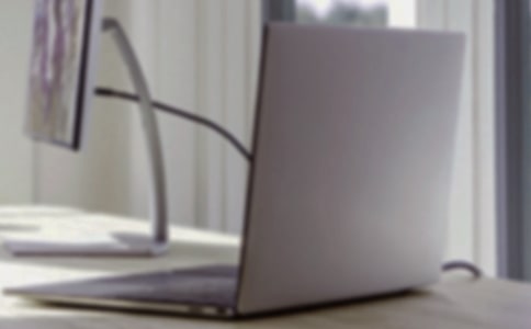 �칫�ҹ�����Ա��Ӣ�ĵ�����ôд