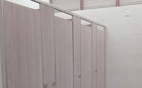 及时冲厕所标语