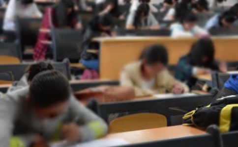 ��ѧ��ΪʲôҪ���뵳������?