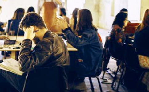 ��У��ѧ��û��¼ȡ֪ͨ���Ƿ���԰�����Դ����ѧ����