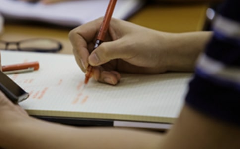 ��ɱ�۶����