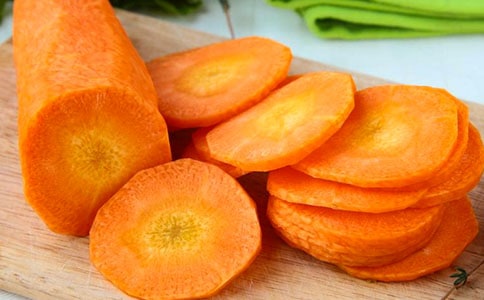 【精选】胡萝卜作文300字九篇