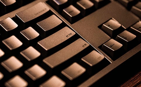 ��е�����������