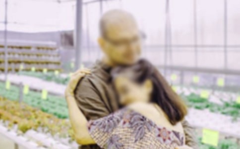 ������ش�50��,��������ף����