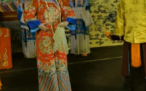 ���ھ�����ָʲô