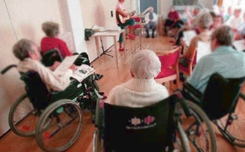 ����Ժ��������ƶ�