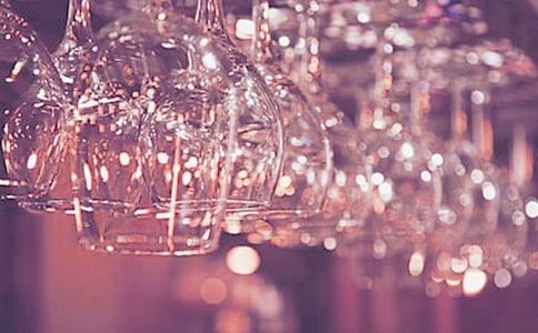 KTV酒吧娱乐场所五一活动策划方案