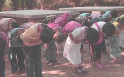 线上复试需要鞠躬吗