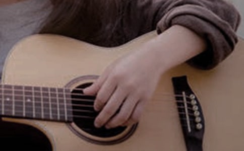 ����������Ӣ��