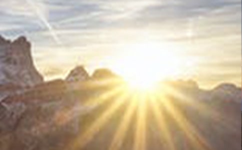 描写黎明到来的优美句子