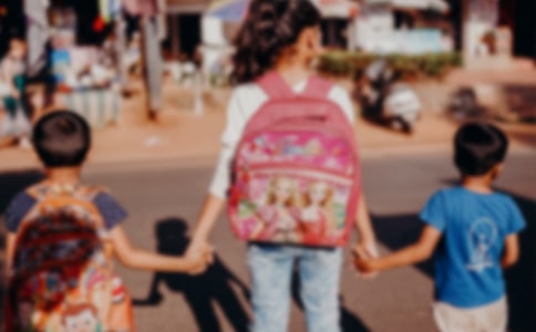 �ذ����ض�ͯ�����ѡ350�䣩