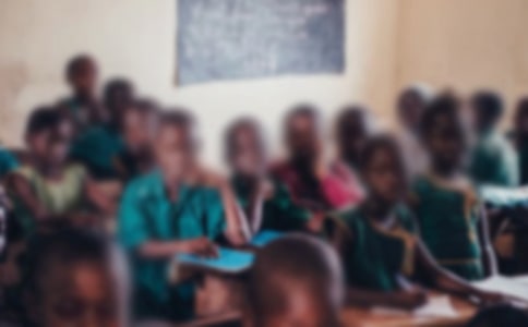 �ذ����ض�ͯ����