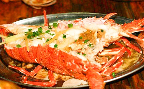 ���Ƽ�����Ϻ������300����ƪ