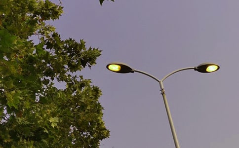 实用的路灯作文300字锦集(3篇)