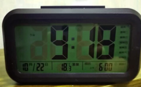 闹钟作文300字(汇编3篇)