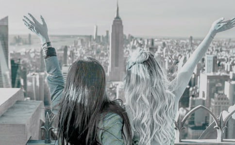 女孩子学传媒选什么专业好