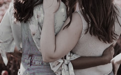 描写烟雨江南女子的古诗 蝶恋花· 越女采莲秋水畔