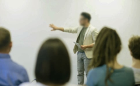 ������ѵ�����Ϊ�п��ӷ�