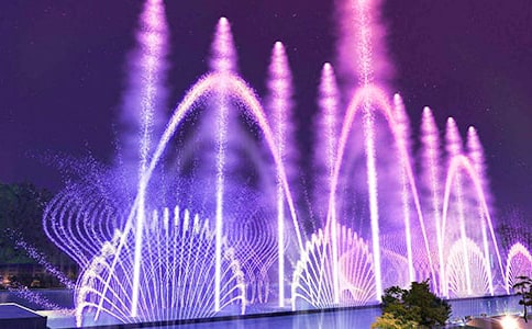 描写喷泉的句子,描写喷泉的优美句子段落