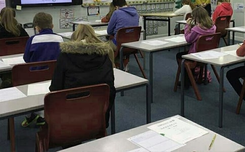 ��ս��ĩ������־���ͨ��300�䣩