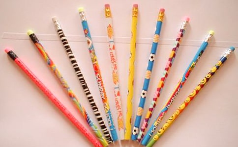 ��ѡǦ�ʵĹ�������300����ƪ