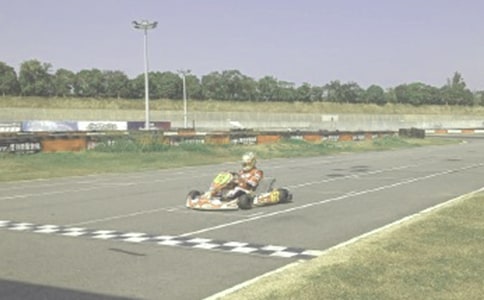 ����Ʒ����������300��4ƪ