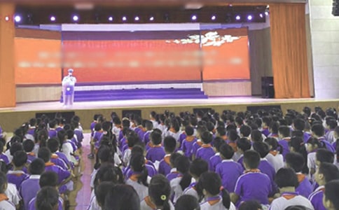 ��һѧ�ڵ�ɢѧ����У��������