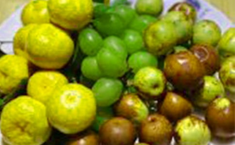 关于很喜欢吃水果的说说2篇