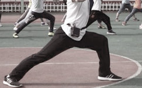 体育教师实习自我鉴定7篇