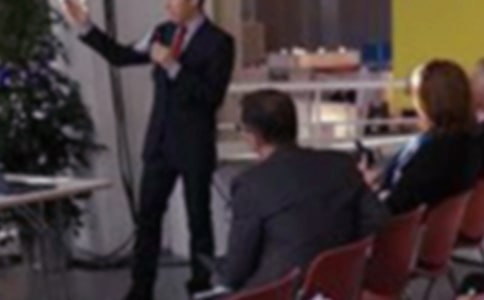 [��]�ж���ĸ���ݽ���