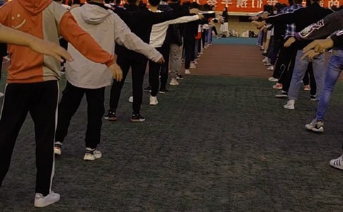 早操迟到检讨书