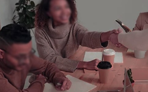 ְ����־����