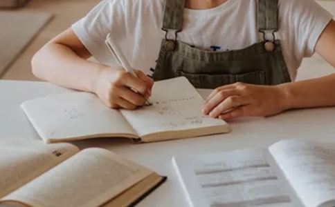 ¹����С��������400�֣�ͨ��25ƪ��