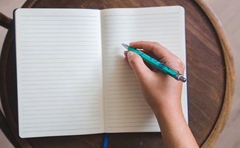 ��ʵ�á���ɫ����300����ƪ