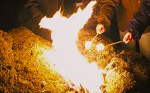 沙滩篝火晚会活动策划方案范文(2篇)